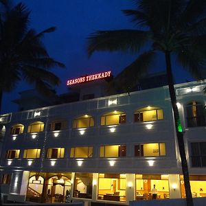 ホテル Seasons テッカディ Exterior photo